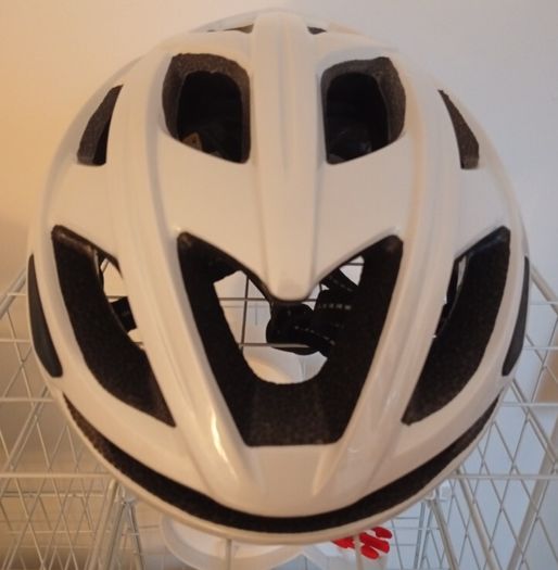 Bicycle helmet ((Brand New)) Never Used