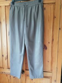 ONLY faux leather taupe pants L