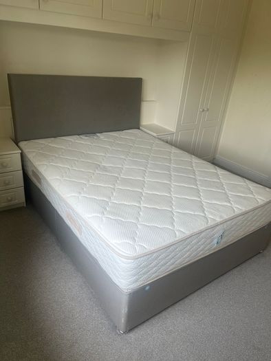 king size bed with matress