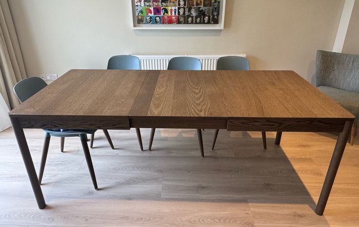 brown oak extendable table