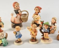 Hummel Goebel porcelain figuines bundle of 9