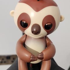 Fingerlings Baby Sloth interactive toy