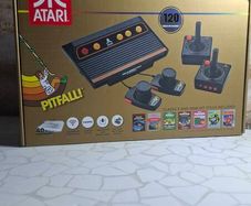 ATARI FLASHBACK 8 Gold its new HD With 2 Wireless Controllers + 120 Games boxed with ins