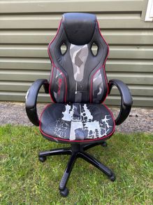 Gaming chair