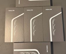 Samsung S26,5G/256GB/512GB (IRISH/EU STOCK)ALL COLOURS Valid 2 years Samsung Warranty Free Screen Protector and Phone cover