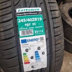 245 40 R19