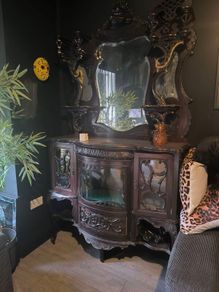 chiffonier