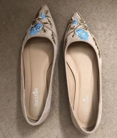 Beige suede flats