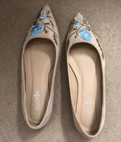 Beige suede flats