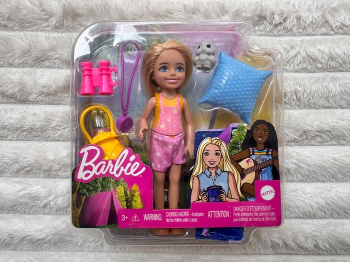 Mattel Barbie Chelsea Doll Blonde Camping Playset with Owl Sleeping Bag Damaged Box Please see photos
