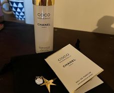 CHANEL Coco Mademoiselle Bundle - Mist, Charm & Sample