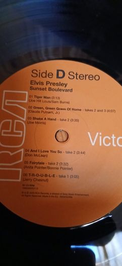 Elvis - Sunset Boulevard - 2 X LP - RCA Victor - 2025