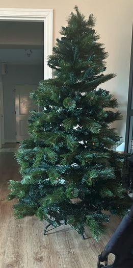 Christmas tree with 3000 led lights, ornaments