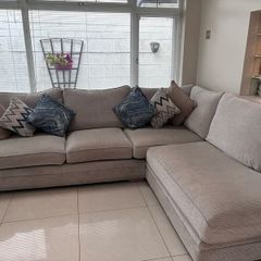 grey corner suite