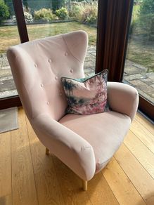 Armchairs - 2 pink armchairs
