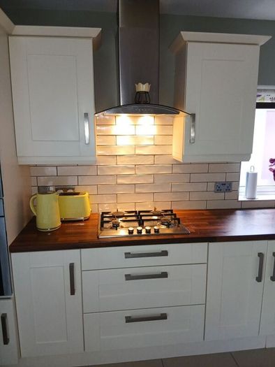 Fitted Kitchen & Island