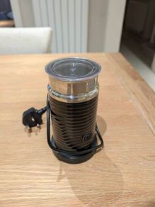 Nespresso aerocino 3 black