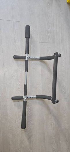door chin up bar