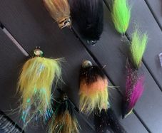 flies  for pike ( need tail)