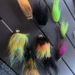 flies  for pike ( need tail)