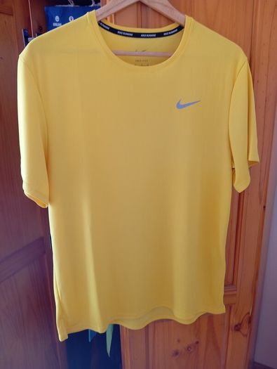 men's t-shirt