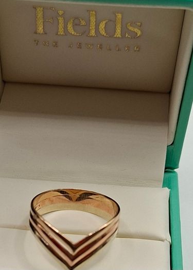 Vintage 9ct tricolour ring