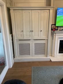 Radiator cover cabinet