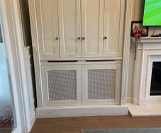 Radiator cover cabinet