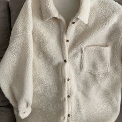 Shacket cream wool