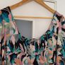 Pull & Bear floral crop top Sz M (Fit 8-10UK) Image 4