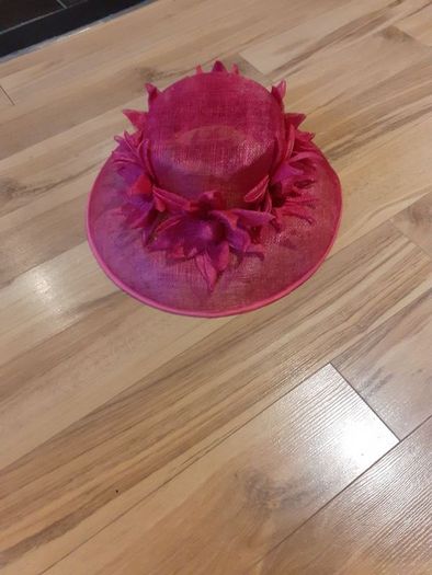 Ladies hat