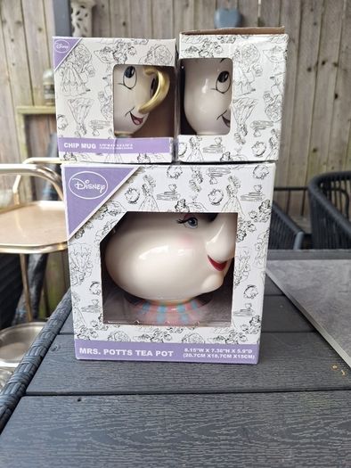 Disney's Mrs Pots & Little chip
