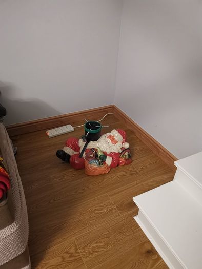 Santa Christmas Tree Holder