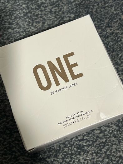 JENNIFER LOPEZ One Eau de Parfum Spray brand new