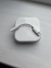 Apple USB-C to 3.5mm Headphone Jack Adapter