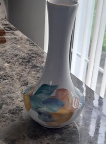 avoca blue bud vase