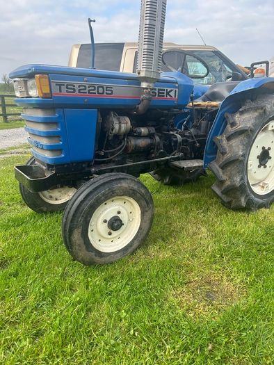 Iseki ts 2205 & finishing mower