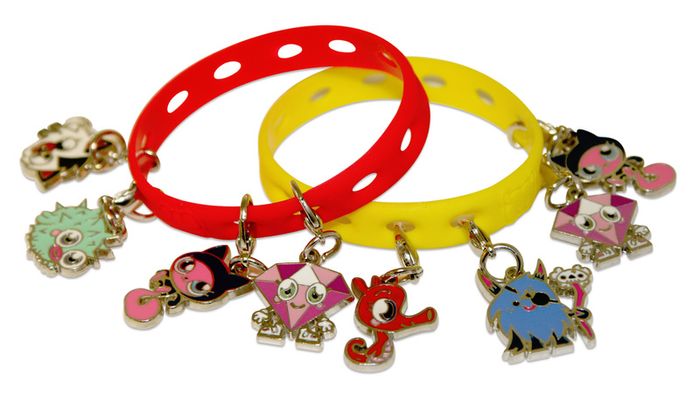 Moshi Monsters Series 1 Charm Bracelet Charmling Random Foil Pack incl 1 bracelt And 2 charmlings  Brand New And Sealed Lots in Stock