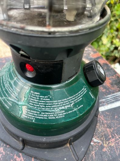 Coleman liquid fuel lantern