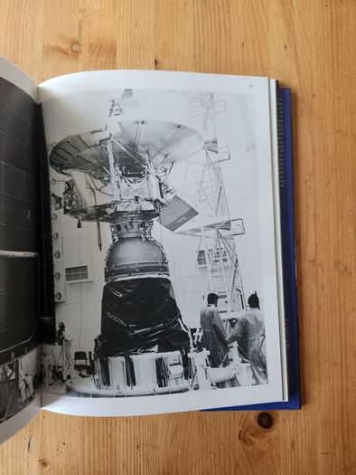 To The Edge Of The Universe.the Exploration Of Outer Space With Nasa. Large Volume Hardback With Dustjacket In Good Condition.