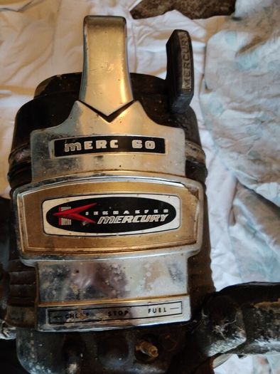 Vintage Mercury Outboard Motor 6hp and Mercury Fuel Tank