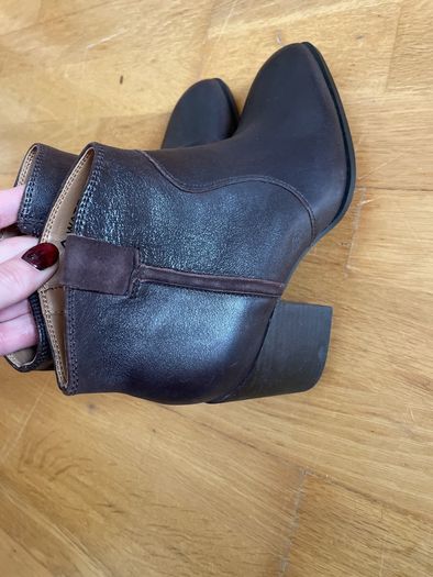 Brand new boots Vionic