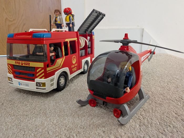Playmobil fire truck + fire rescue helicopter