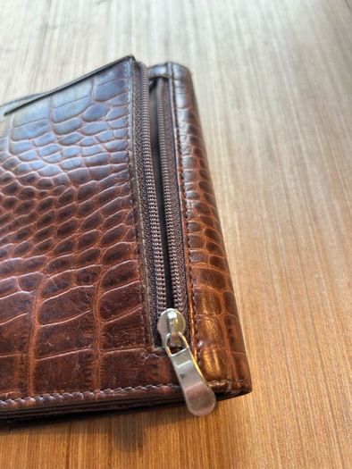 Brown Leather Crocodile Style Womens wallet