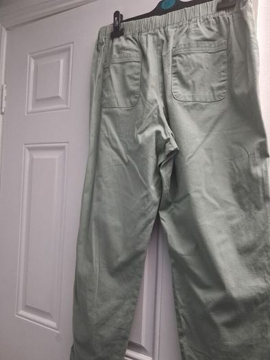 Ladies trousers