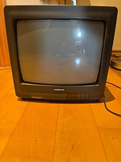 14 inch Samsung CRT TV