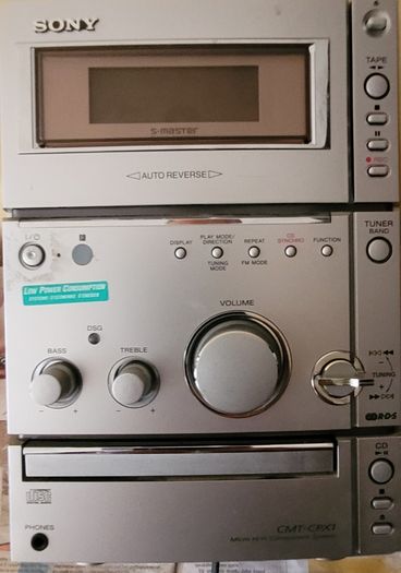 sony mini hifi - for parts only