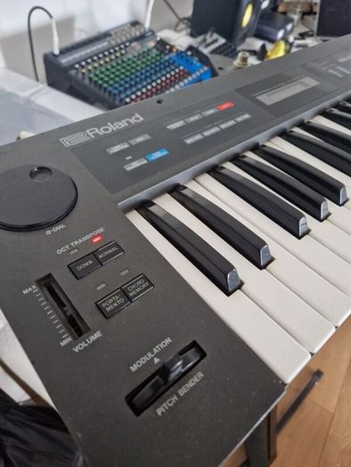 Roland Alpha Juno 1