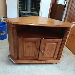 Pine Corner Unit