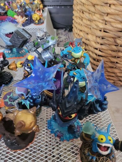 Skylanders lot